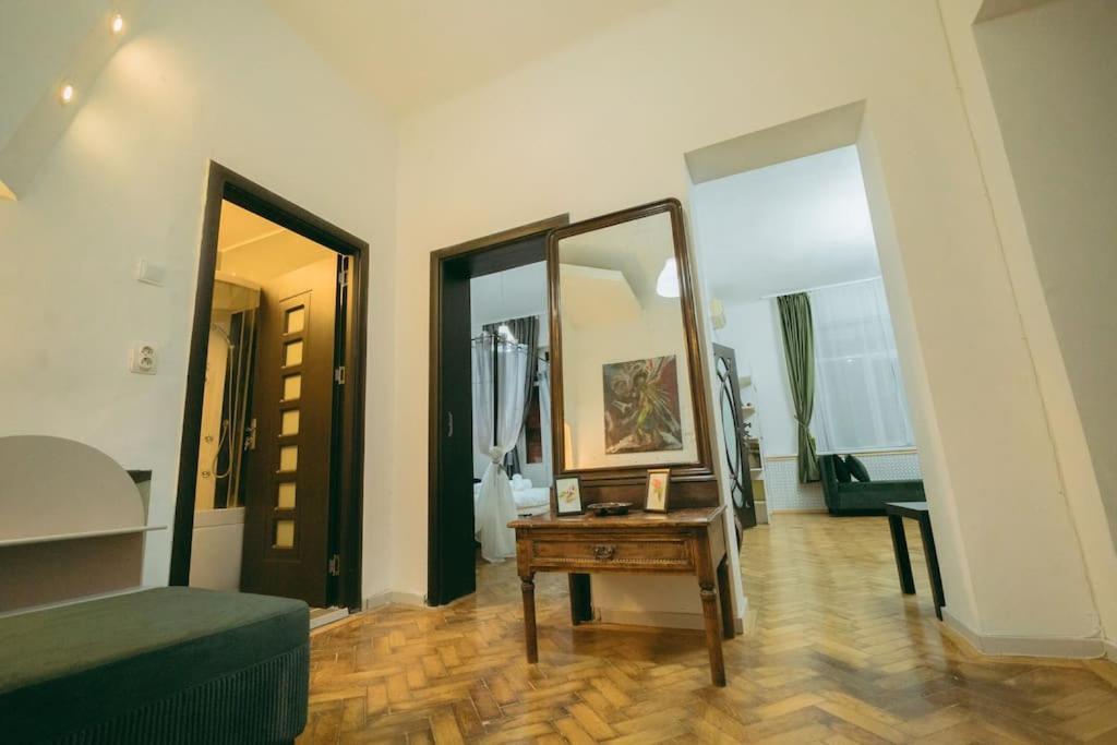 Apartamento House Of Art Bucarest Exterior foto