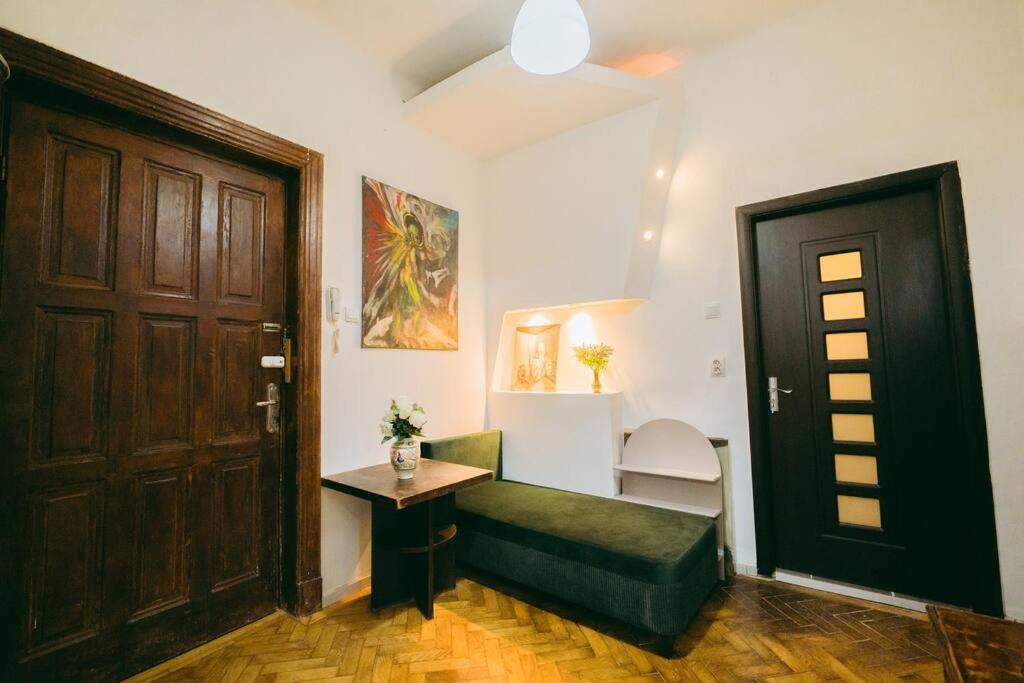 Apartamento House Of Art Bucarest Exterior foto